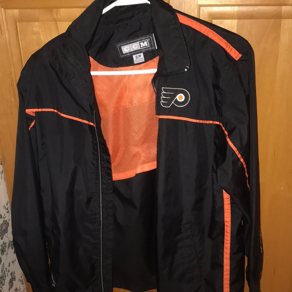 selling because nobody wears it